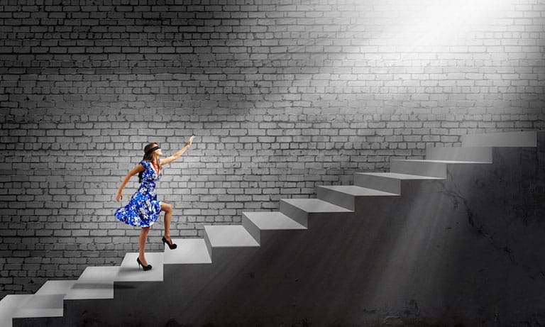 Vượt-qua-tâm-lý-sợ-xa-nhà-để-tìm-kiếm-cơ-hội-bứt-phá.